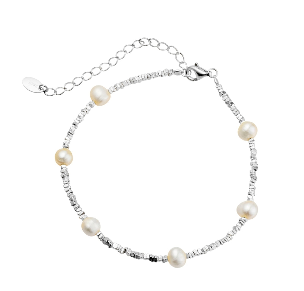 Capris Multi Freshwater Pearl bracelet Silver